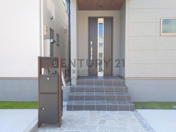 茅ヶ崎市松浪2丁目　新築戸建2号棟　全3棟