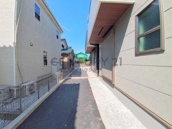 茅ヶ崎市松浪2丁目　新築戸建2号棟　全3棟