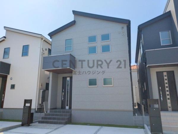 茅ヶ崎市松浪2丁目　新築戸建2号棟　全3棟