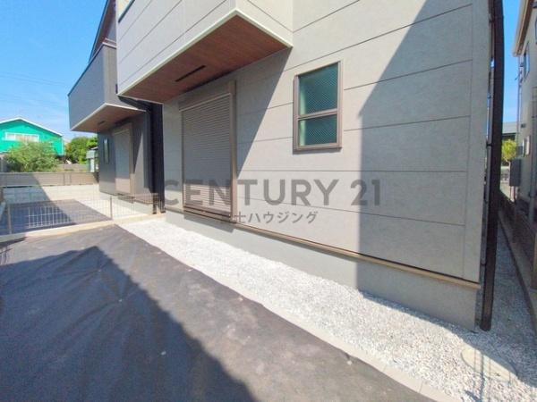 茅ヶ崎市松浪2丁目　新築戸建2号棟　全3棟