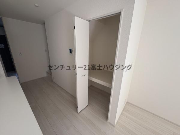 茅ヶ崎市松浪2丁目　新築戸建3号棟　全3棟