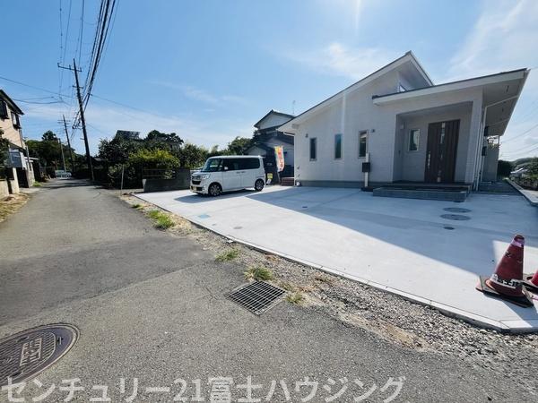 茅ヶ崎市堤　新築戸建　全１棟