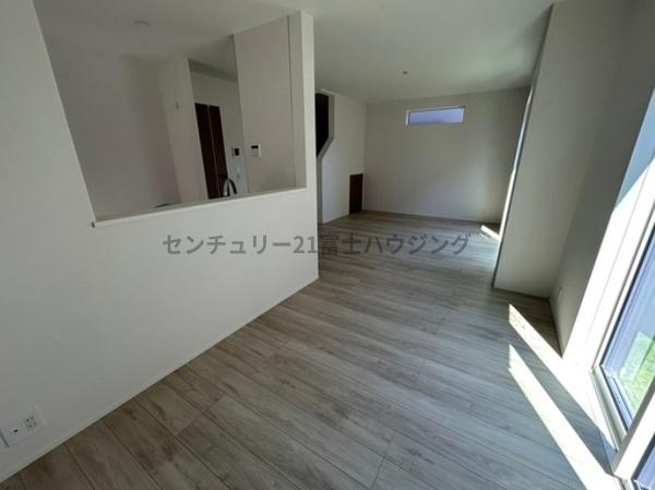 茅ヶ崎市松が丘１丁目の新築一戸建