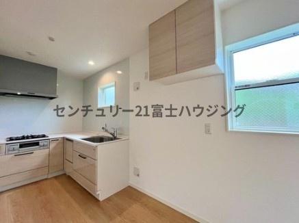 藤沢市羽鳥4丁目　新築戸建2号棟　全2棟