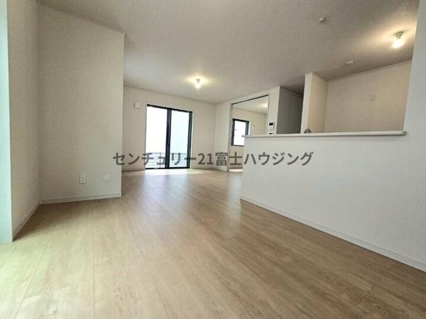 藤沢市湘南台238期　新築戸建　全1棟
