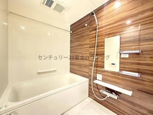 ビッグヴァングランヴァーグ茅ヶ崎