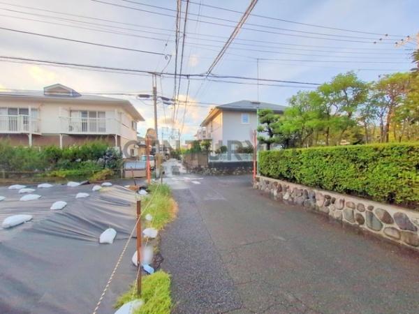 藤沢市鵠沼松が岡３丁目の土地