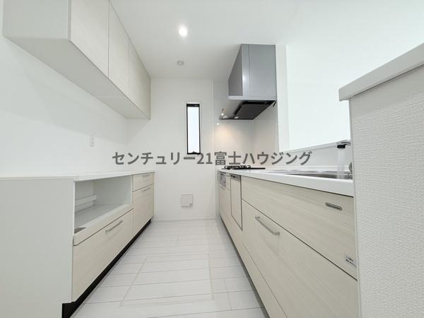 藤沢市辻堂太平台2丁目2期　新築戸建1号棟　全4棟