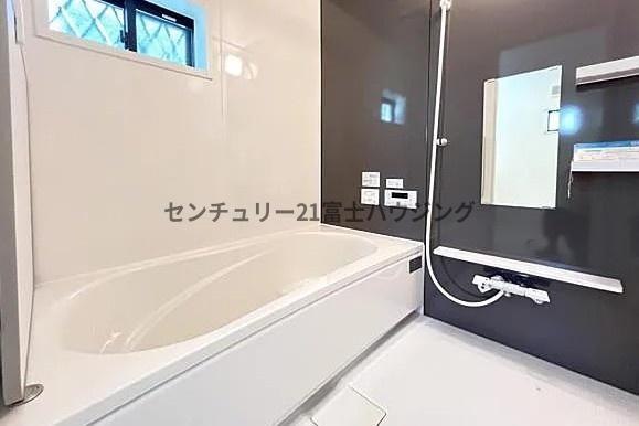 藤沢市辻堂太平台2丁目2期　新築戸建2号棟　全4棟