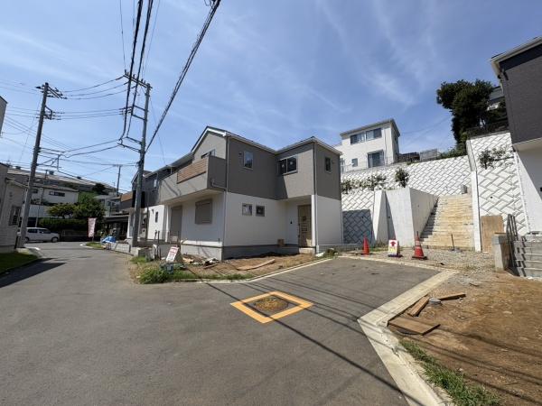 藤沢市善行坂1期　新築戸建2号棟　全3棟