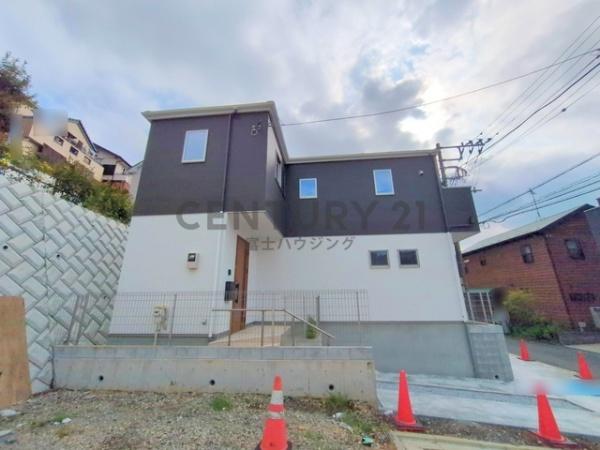 藤沢市善行坂1期　新築戸建3号棟　全3棟