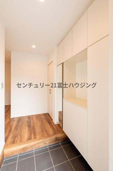 藤沢市本藤沢2丁目　新築戸建2号棟　全2棟