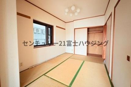 クリオ藤沢伍番館