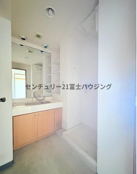 クリオ藤沢伍番館