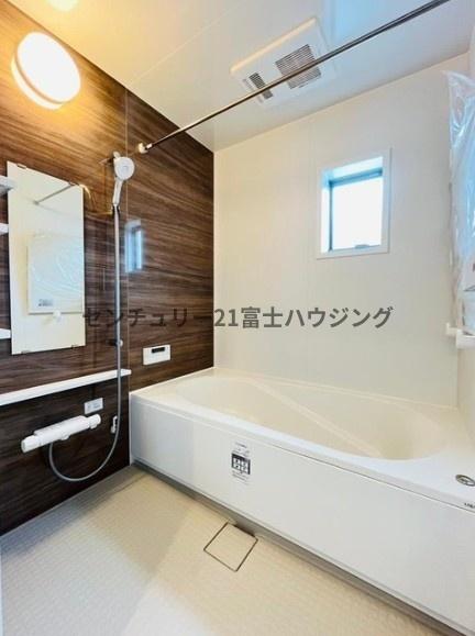 茅ヶ崎市小和田１丁目の新築一戸建