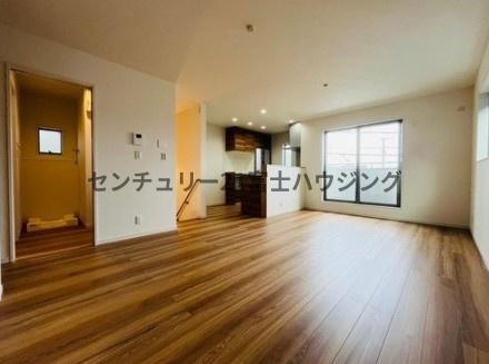 茅ヶ崎市小和田１丁目の新築一戸建