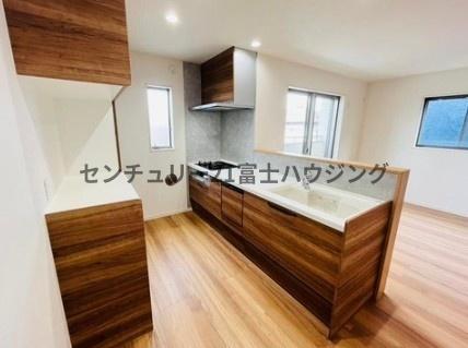 茅ヶ崎市小和田１丁目の新築一戸建