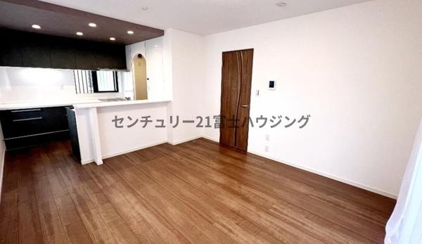 鎌倉市稲村ガ崎２丁目の中古一戸建て