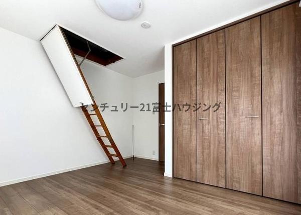 鎌倉市稲村ガ崎２丁目の中古一戸建て