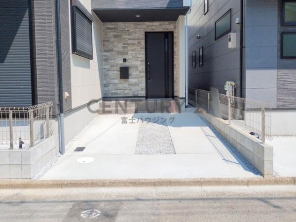 茅ヶ崎市小和田2期　新築戸建2号棟　全2棟