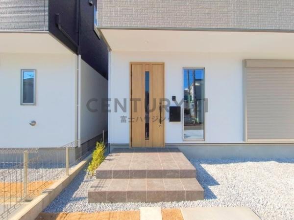 藤沢市西富4期　新築戸建2号棟　全2棟