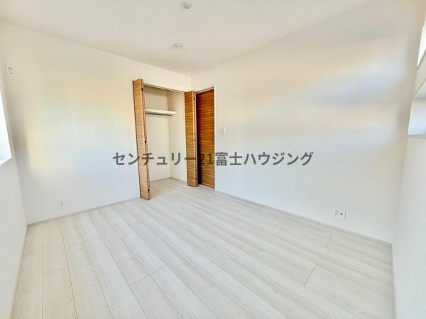 藤沢市高倉　新築戸建1号棟　全3棟