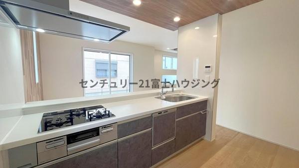 茅ヶ崎市小和田1丁目　新築戸建1号棟　全3宅地