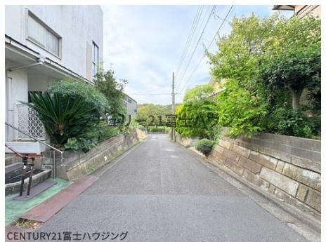 鎌倉市七里ガ浜東４丁目の土地