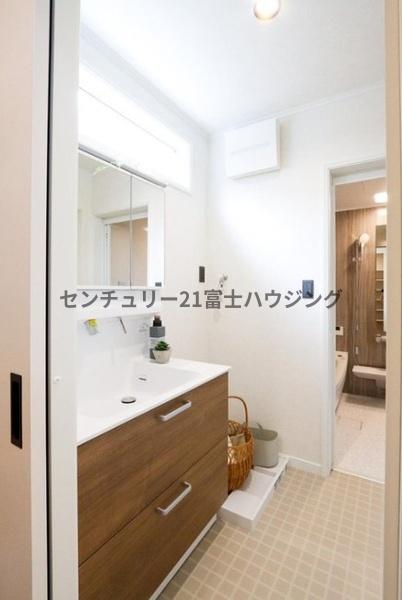 茅ヶ崎市本村１丁目の新築一戸建