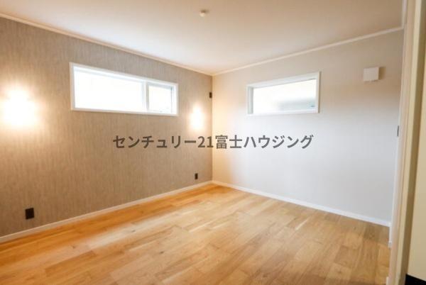 茅ヶ崎市本村１丁目の新築一戸建