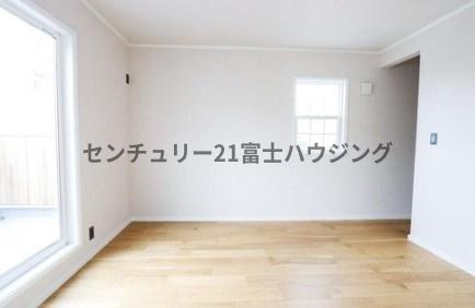 茅ヶ崎市本村１丁目の新築一戸建