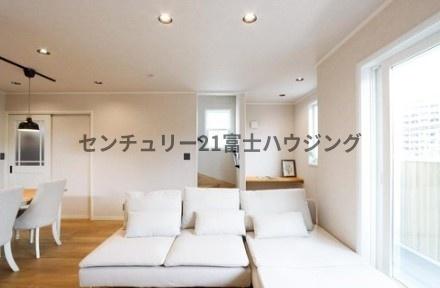 茅ヶ崎市本村１丁目の新築一戸建
