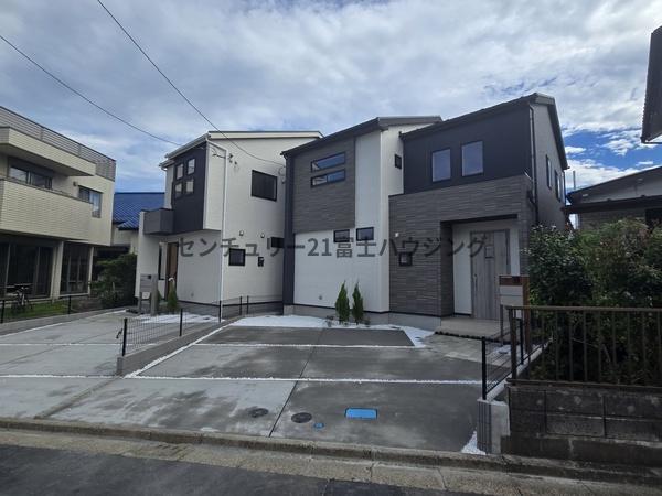 藤沢市本藤沢2丁目　新築戸建1号棟　全2棟