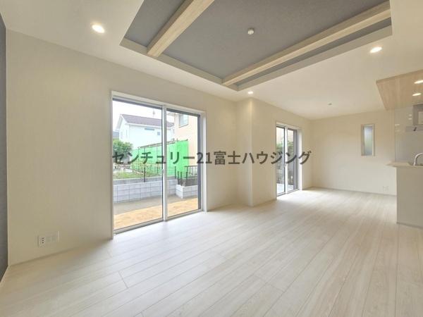 藤沢市本藤沢2丁目　新築戸建1号棟　全2棟
