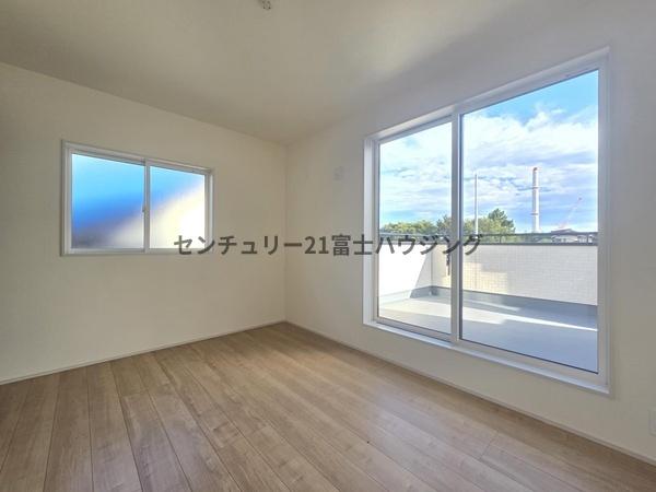 藤沢市本藤沢2丁目　新築戸建2号棟　全2棟
