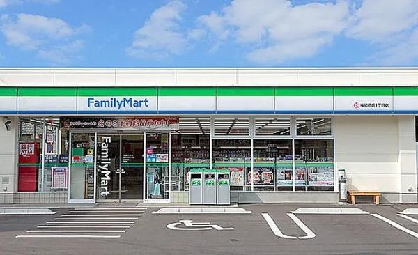 レーベン横浜汐見台ソラノテ(ファミリーマート横浜汐見台店)