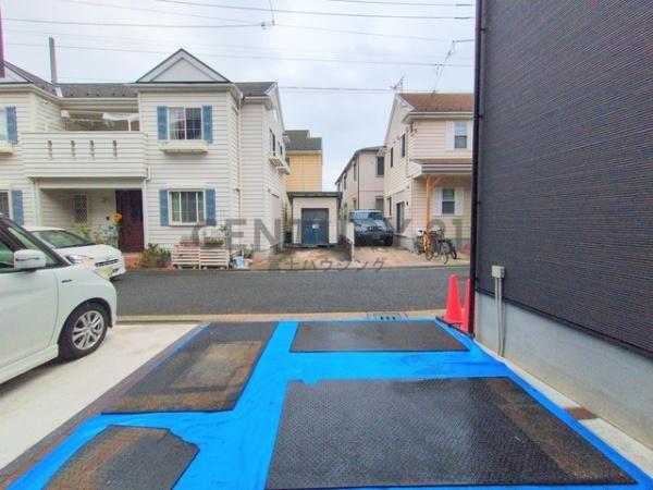 茅ヶ崎市矢畑の中古一戸建て(駐車場)