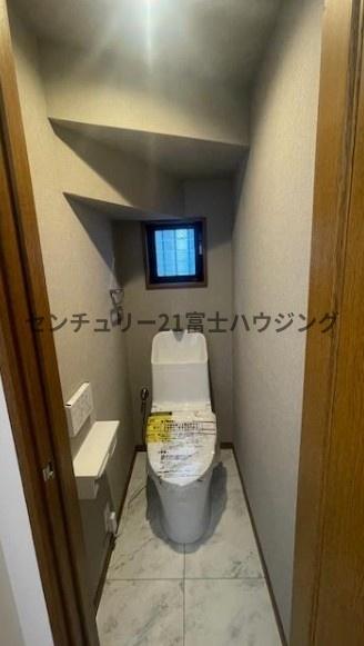 茅ヶ崎市富士見町の中古一戸建て(トイレ)