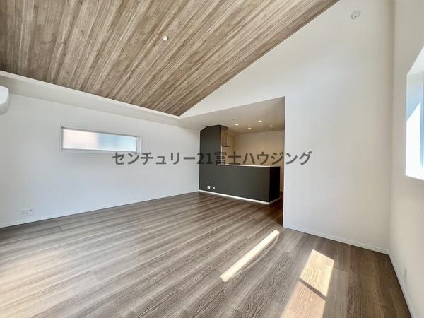 藤沢市善行3丁目　新築戸建1号棟　全4棟