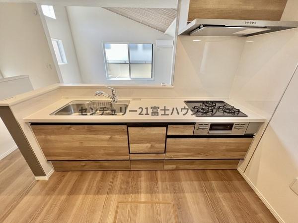 藤沢市善行3丁目　新築戸建1号棟　全4棟