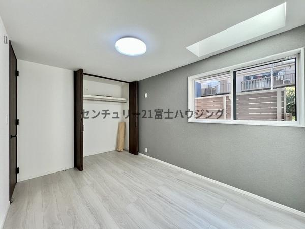 藤沢市善行3丁目 新築戸建2号棟 全4棟(洋室)