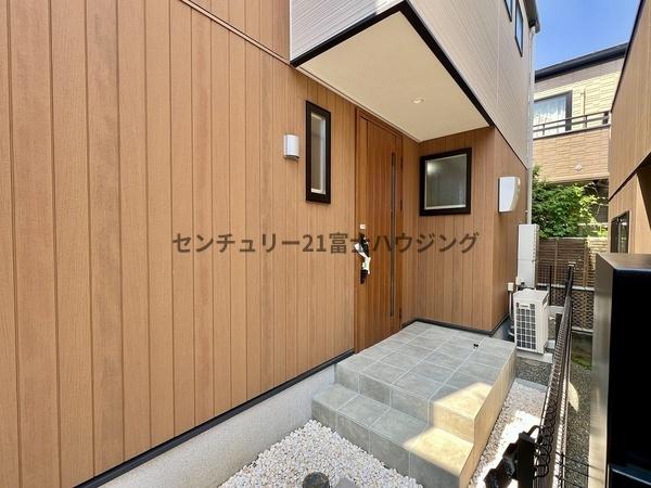 藤沢市善行3丁目 新築戸建2号棟 全4棟(玄関)