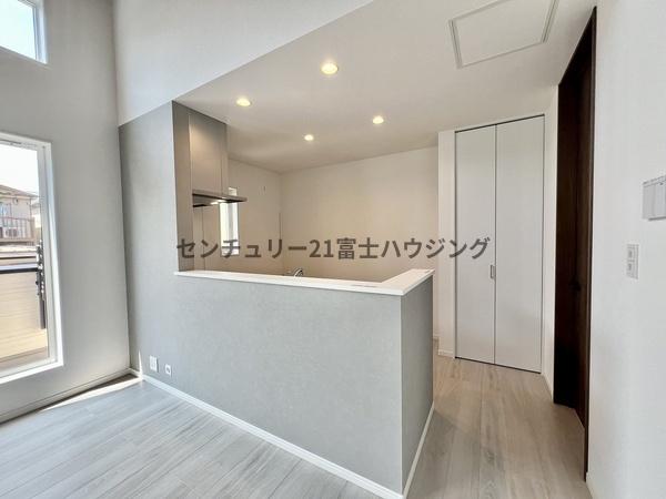 藤沢市善行3丁目 新築戸建2号棟 全4棟(キッチン)