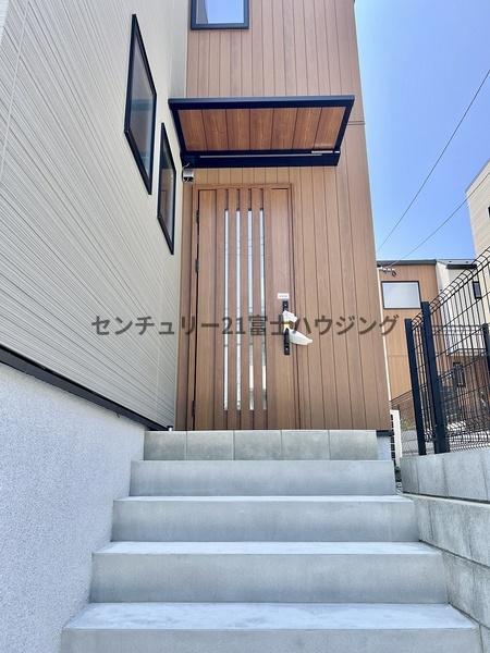 藤沢市善行3丁目 新築戸建4号棟 全4棟(玄関)