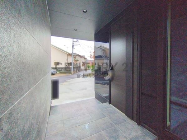 茅ヶ崎市高田1丁目 新築戸建 全1棟(玄関)