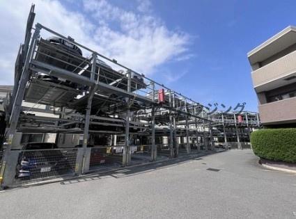 ライオンズマンション茅ヶ崎グランコースト(駐車場)