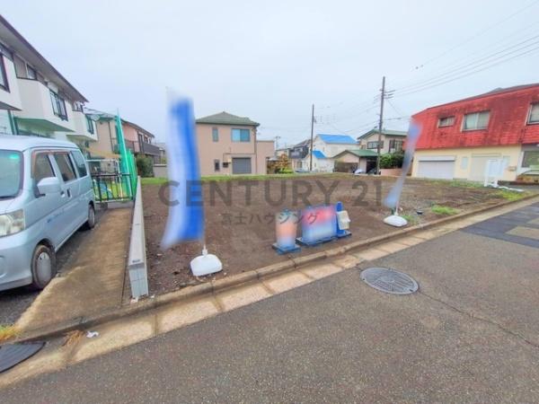 藤沢市亀井野1丁目の土地(前面道路含む現地写真)