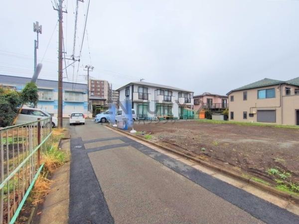 藤沢市亀井野1丁目の土地(前面道路含む現地写真)
