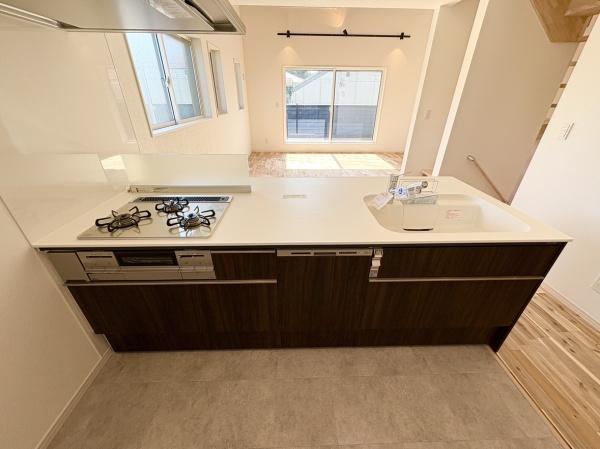 茅ヶ崎市柳島海岸　新築戸建B号棟　全2棟