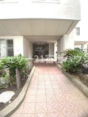 片瀬東映マンション(エントランス)